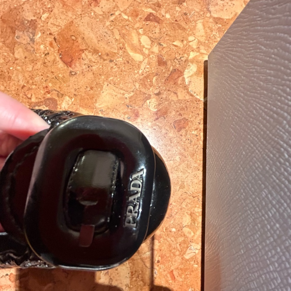 PRADA FLATS - Picture 8 of 10